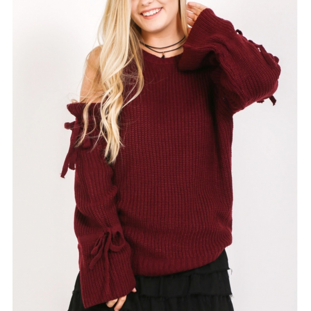 BELLE COLD SHOULDER TIE SLEEVE SWEATER (BURGUNDY)